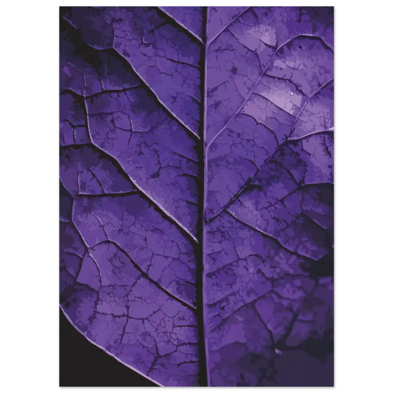 Un gros plan d’une feuille violette vibrante avec des veines fissurées complexes et une texture détaillée.