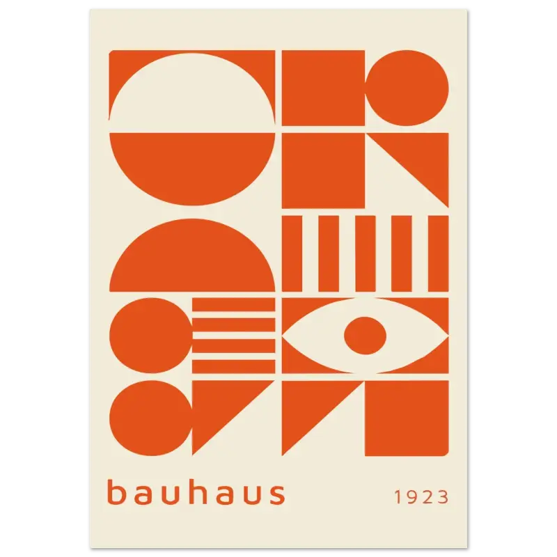 Un poster minimaliste Bauhaus mettant en scène des formes géométriques orange audacieuses et un œil stylisé sur un fond blanc cassé, avec « bauhaus » et « 1923 » imprimés en orange assorti en bas.