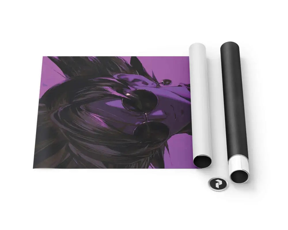 Affiche style anime violet et noir mettant en scène un personnage portant des lunettes de soleil, exposée à côté de son emballage enroulé.