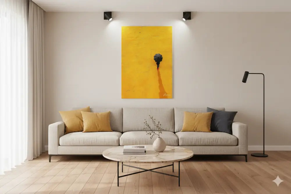 Une peinture abstraite minimaliste avec un fond jaune vibrant et une seule forme noire en forme de goutte de larme coulant vers le bas, accrochée au mur.