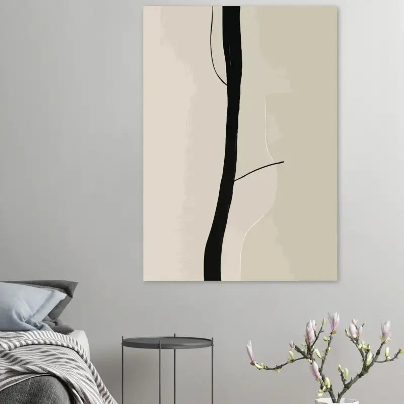 Peinture abstraite minimaliste sur toile présentant une silhouette audacieuse d’arbre noir sur des tons doux beige et crème.