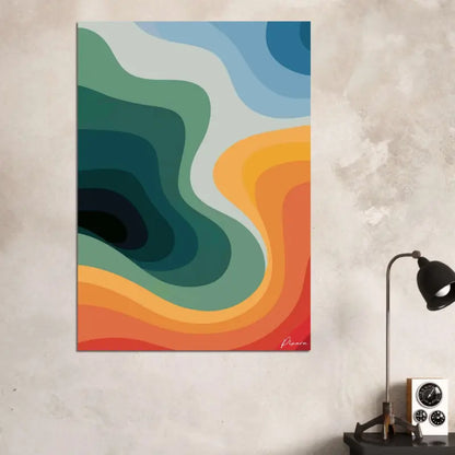 Une toile abstraite vibrante présentant des vagues fluides de teintes turquoise, orange et bleu.
