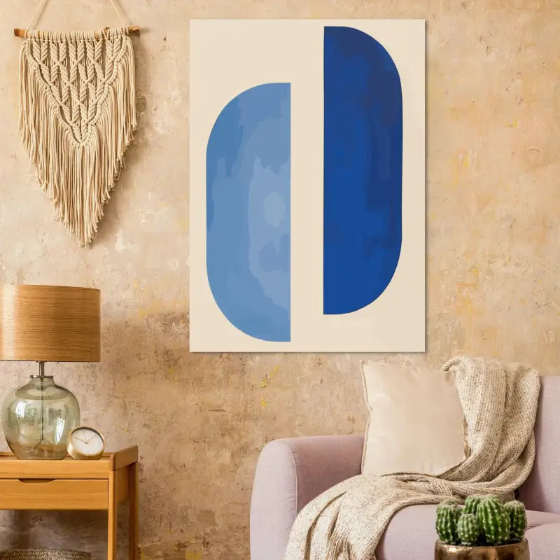 Art abstrait sur toile bleu avec un design divisé, présentant des formes courbes bleu clair et bleu foncé sur un fond crème.