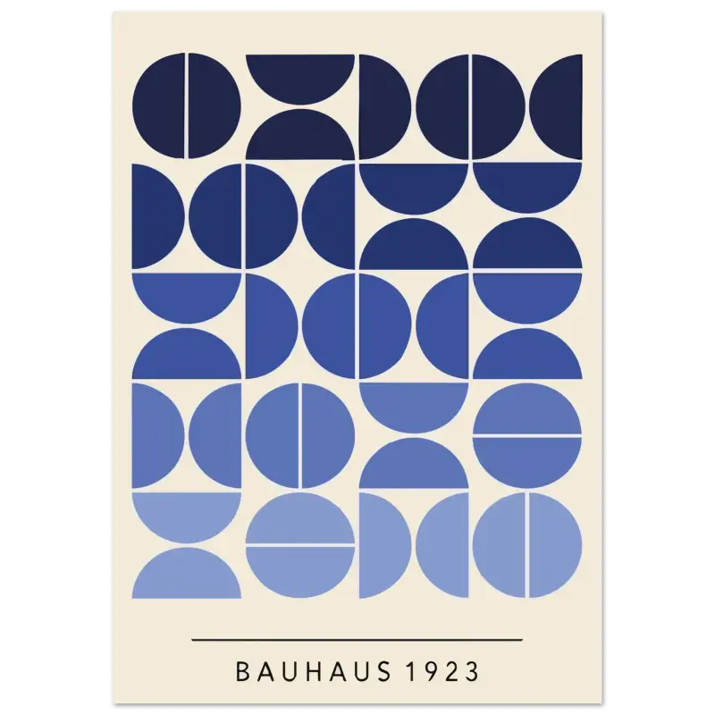 Une affiche minimaliste inspirée du Bauhaus présentant une grille de formes géométriques circulaires bleu marine et bleu clair sur un fond blanc cassé, avec le texte « bauhaus 1923 » en bas.
