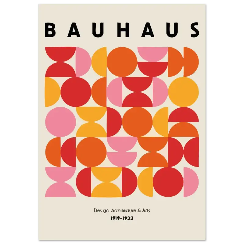 Affiche géométrique bauhaus vibrante mettant en scène des motifs circulaires audacieux en rouge, orange et rose sur un fond crème.