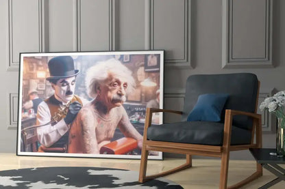 Une œuvre d’art encadrée représentant Charlie Chaplin et Albert Einstein dans un cadre de bar, l’image imprimée sur toile dans un cadre noir élégant.