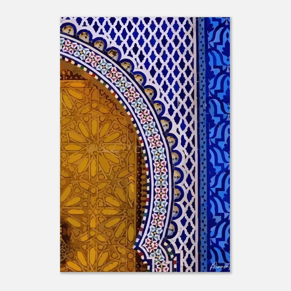 Arcade de carreaux marocains vibrante en bleu et or avec des motifs géométriques complexes.
