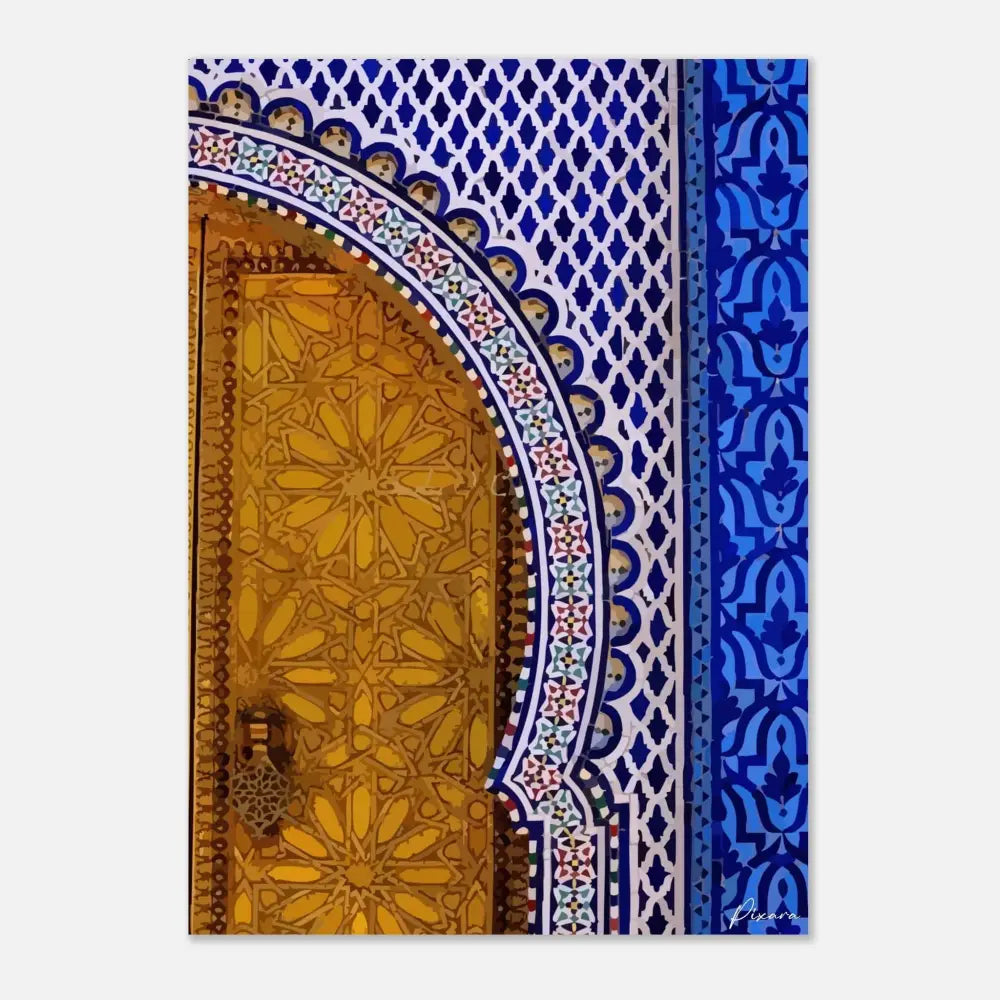 Porte dorée ornée de motifs géométriques complexes, encadrée par un carrelage mosaïque bleu et blanc vibrant.