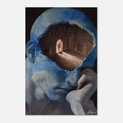 Tête sculptée bleue avec un intérieur creux révélant un couloir orné, faiblement éclairé.