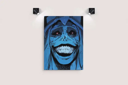 Portrait bleu style bande dessinée d’une figure squelettique aux yeux rougeoyants et aux dents blanches pointues, encadrée en noir.