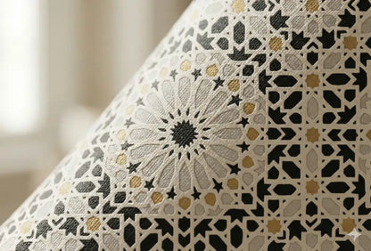 Zellige Noir & Or – Papier Peint Panoramique Architectural Premium | Pixara